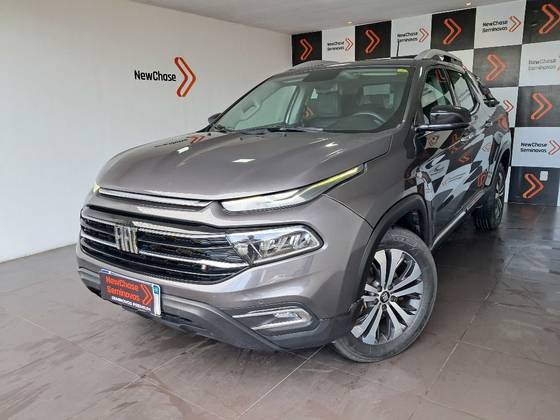 FIAT TORO 2.0 16V TURBO DIESEL VOLCANO 4WD AT9 FIAT TORO 2.0 16V TURBO DIESEL VOLCANO 4WD AT9
